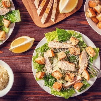 طريقة عمل سلطة سيزر بالصوص الأصلي