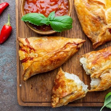 فطائر الدجاج الحارة