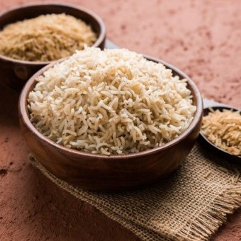 أسهل طريقة لطهي الأرز البني للرجيم