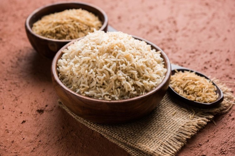 أسهل طريقة لطهي الأرز البني للرجيم