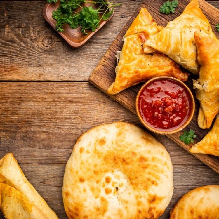 حيل مطبخية ذكية لتجهيز السمبوسة وتجميدها قبل رمضان وأفكار حشوات مبتكرة