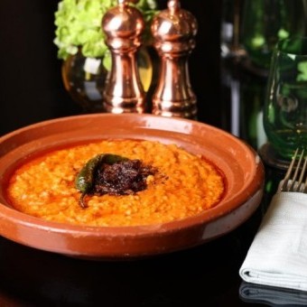 الجريش الأحمر السعودي بالدجاج