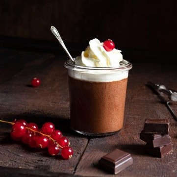 موس الشوكولاتة بالقشطة