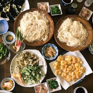 مطابخ آسيوية، حلو وحامض ومالح ومر وحار في طبق واحد