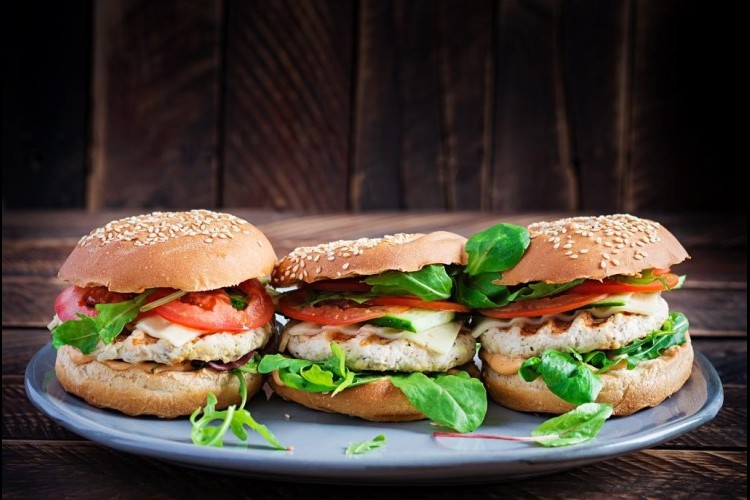 ساندويش برغر الديك الرومي للرجيم