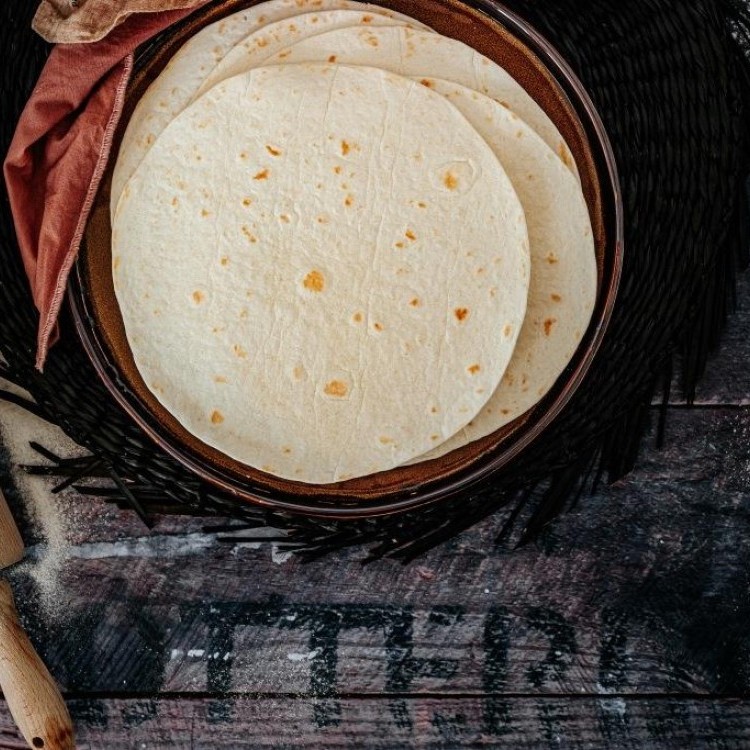 أسهل طريقة لعمل خبز التورتيلا