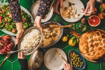 13 فكرة لتنظيم عزومة ناجحة بأقل التكاليف