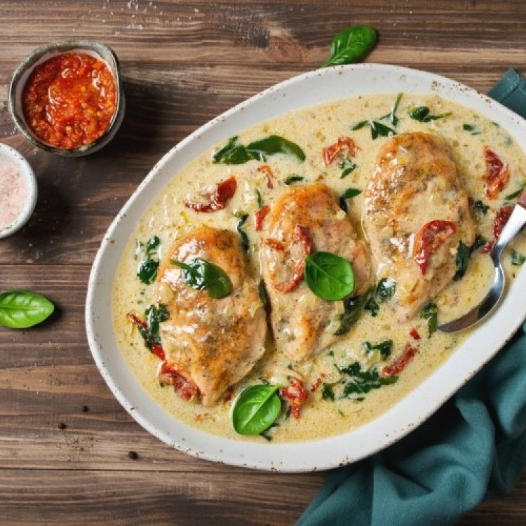 أطباق دجاج بكريمة الطهي