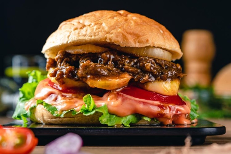 برجر اللحم المنزلي بطريقة مبتكرة