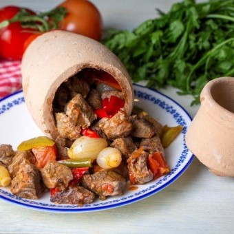 طاجن اللحم بالخضار