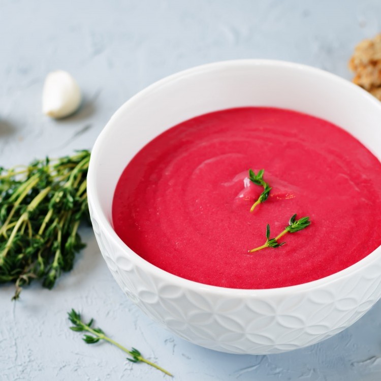 شوربة الشمندر بالبطاطس
