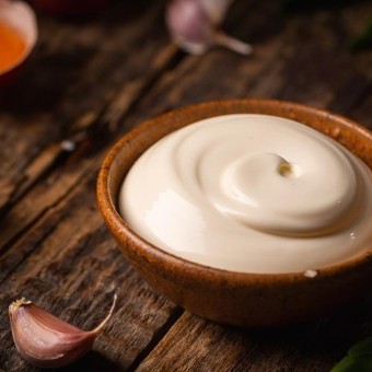 طريقة عمل صوص الرانش بالبقدونس والشبت