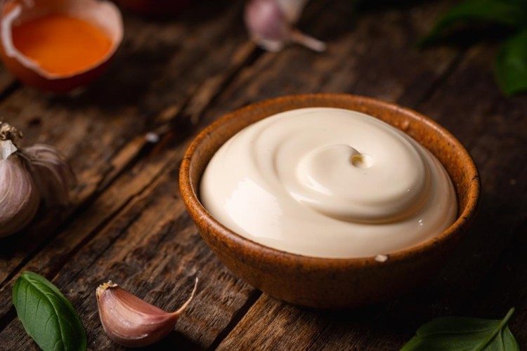 طريقة عمل صوص الرانش بالبقدونس والشبت