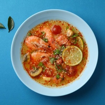 شوربة الجمبري بالليمون