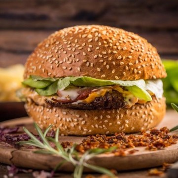 ساندويش برجر مثل المطاعم