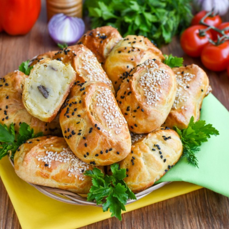 معجنات البطاطس بالجبن
