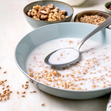 البليلة الصحية بالحليب والمكسرات