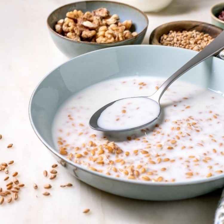 البليلة الصحية بالحليب والمكسرات