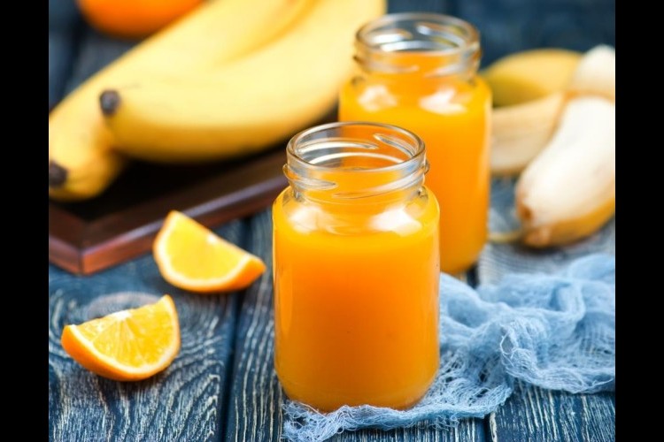 عصير البرتقال بالموز