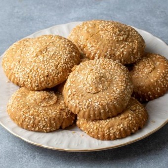 كعك العيد بالسمسم والعسل