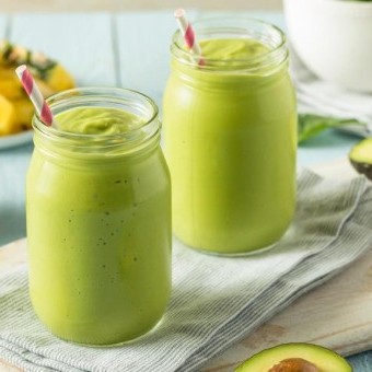 عصير الأفوكادو بالعسل بدون حليب