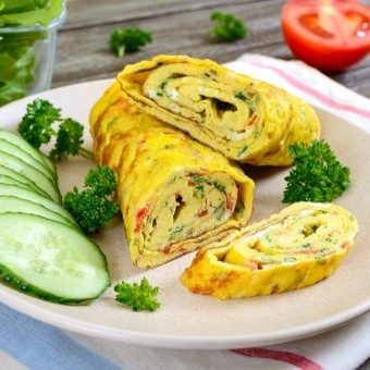 رقائق البيض المحشية للفطور