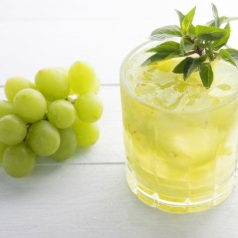 عصير العنب الأخضر